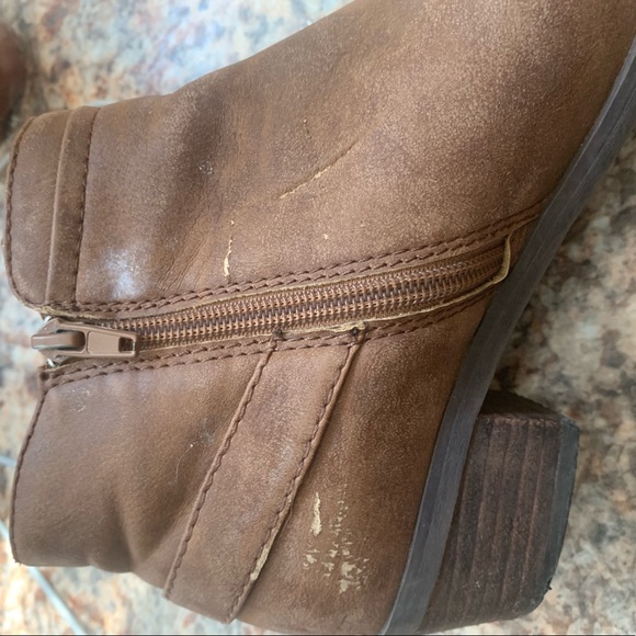 Brown booties - Picture 5 of 7